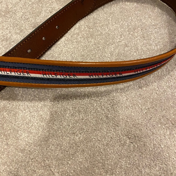 ‼️TOMMY HILFIGER‼️ - Picture 4 of 5